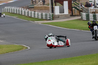 Vintage-motorcycle-club;eventdigitalimages;mallory-park;mallory-park-trackday-photographs;no-limits-trackdays;peter-wileman-photography;trackday-digital-images;trackday-photos;vmcc-festival-1000-bikes-photographs